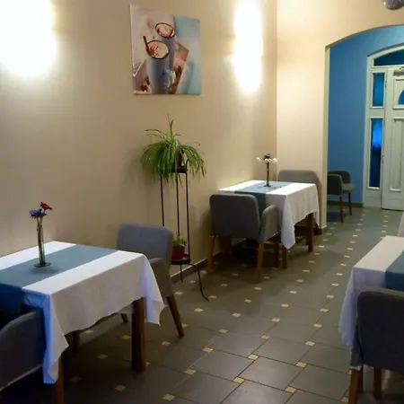 Varga-haz Panzio فندق مبيت وإفطار بوداورس