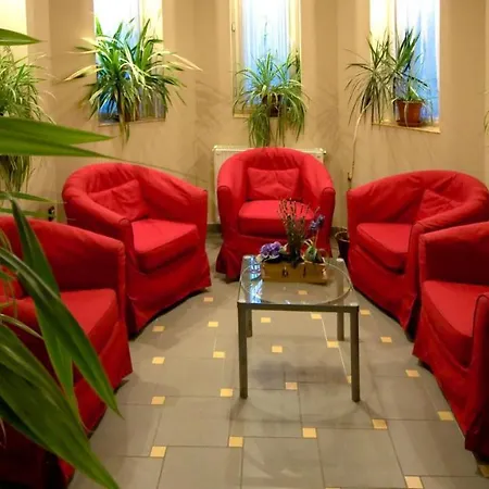 Varga-haz Panzio بوداورس