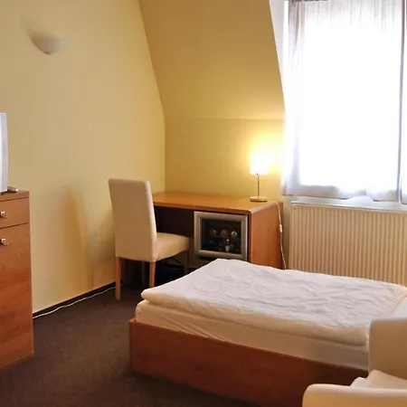 Varga-haz Panzio فندق مبيت وإفطار 3*